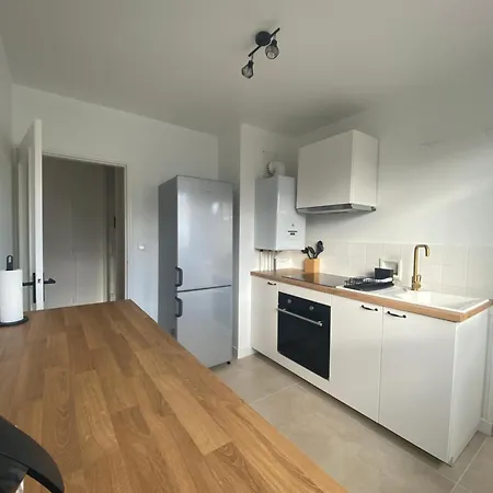 Appartement Spacieux Et Chaleureux - 4Pers - Refait A Neuf - Parking Privatif - Proches Axes, Commerces Et Services - Check In 24-24 Lempdes Exterior photo